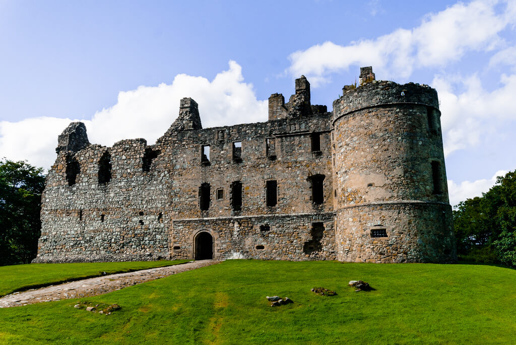 balvenie_castle_1