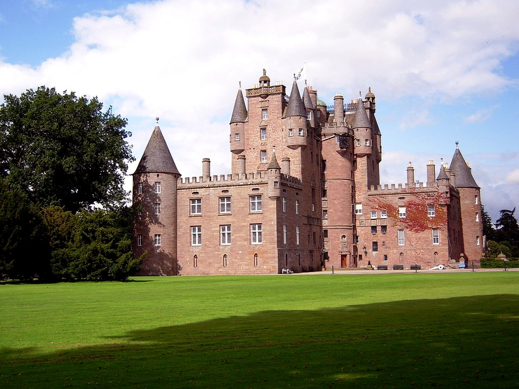 glamis_castle_2