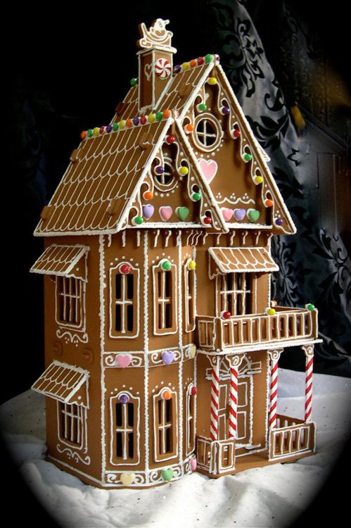 Gingerbread House 10